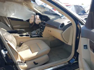 2013 Mercedes-Benz C 300 Sport z VIN WDDGF8AB3DG123189, wystawiony jako IAAI lot #42201267 z przebiegiem 127 315 mil mil oraz . Historia ofert i sprzedaży dostępna na DreamBid. Obrazek 5.