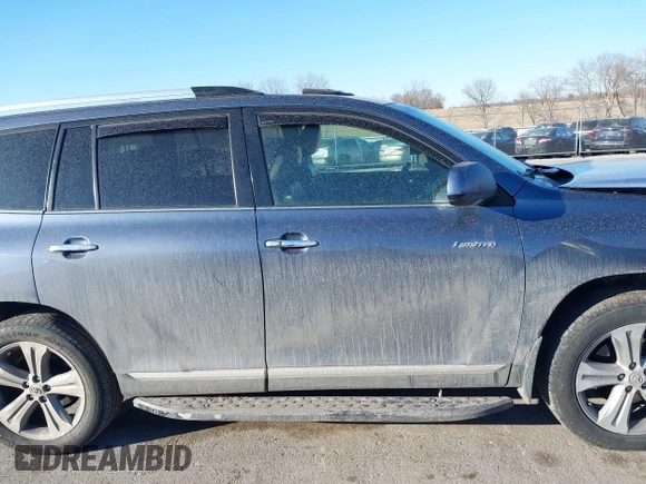 2012 Toyota Highlander Limited with VIN 5TDDK3EH3CS103443, listed as a IAAI auction lot 41686490 with 157,054 mi miles. Bid and sale history available at carsss.com. Image 13.