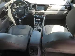 2017 Kia Niro EX with VIN KNDCC3LC0H5065876, listed as a Copart auction lot 51211655 with 104,486 mi miles and Non Repairable. Bid and sale history available at carsss.com. Image 8.