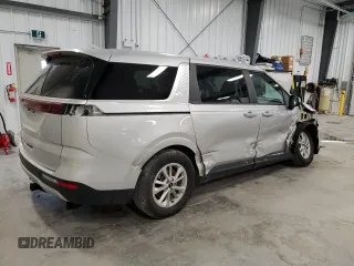 2023 Kia Carnival LX with VIN KNDNB5H38P6255546, listed as a Copart auction lot 89304955 with 39,722 mi miles and Salvage Title. Bid and sale history available at carsss.com. Image 3.