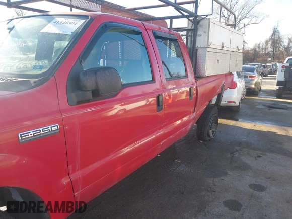 2005 Ford Super Duty F-250 XL with VIN 1FTSW20575EB69845, listed as a IAAI auction lot 41346591 with 1 mi miles. Bid and sale history available at carsss.com. Image 6.