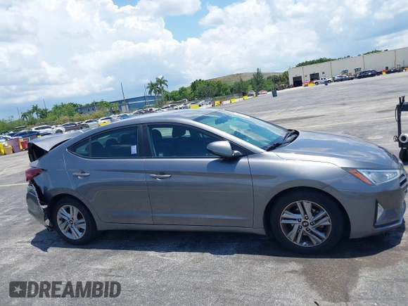 2020 Hyundai Elantra SEL z VIN 5NPD84LF6LH529154, wystawiony jako IAAI lot #39502750 z przebiegiem 101 695 mil mil oraz . Historia ofert i sprzedaży dostępna na DreamBid. Obrazek 13.