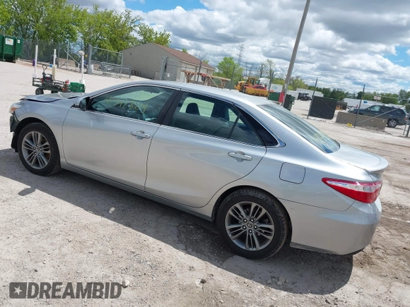 2015 Toyota Camry XLE z VIN 4T1BF1FK3FU956947, wystawiony jako IAAI lot #42342824 z przebiegiem 222 565 mil mil oraz . Historia ofert i sprzedaży dostępna na DreamBid. Obrazek 3.