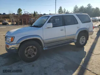 1998 Toyota 4Runner with VIN JT3GN87R3W0073539, listed as a Copart auction lot 46998405 with 304,711 mi miles and Clean Title. Bid and sale history available at carsss.com. Image 1.