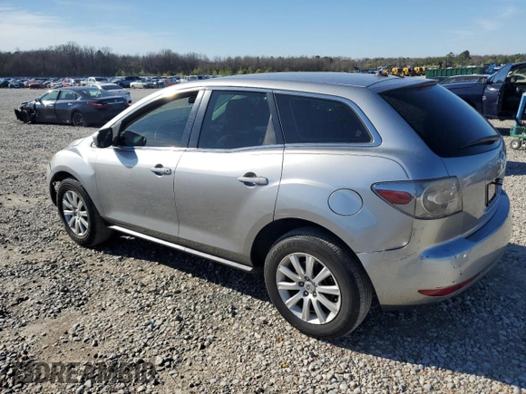 2012 Mazda CX-7 i SV z VIN JM3ER2A5XC0419471, wystawiony jako Copart lot #49677325 z przebiegiem 112 551 mil mil oraz Czysty tytuł • Clean title. Historia ofert i sprzedaży dostępna na DreamBid. Obrazek 2.