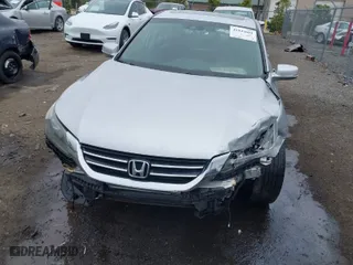 2013 Honda Accord Sdn EX-L with VIN 1HGCR2F81DA282243, listed as a IAAI auction lot 41944601 with 119,385 mi miles. Bid and sale history available at carsss.com. Image 6.