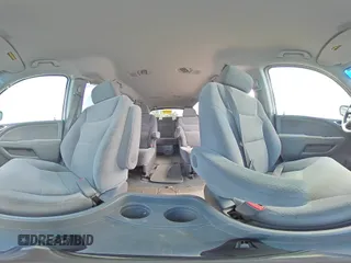 2007 Honda Odyssey LX z VIN 5FNRL382X7B084104, wystawiony jako Copart lot #57399625 z przebiegiem 213 134 mil mil oraz Szkoda całkowita • Salvage title. Historia ofert i sprzedaży dostępna na DreamBid. Obrazek 16.