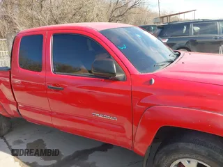 2006 Toyota Tacoma with VIN 5TEUX42NX6Z283853, listed as a IAAI auction lot 41351454 with 310,162 mi miles. Bid and sale history available at carsss.com. Image 14.
