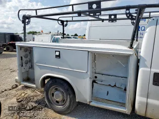 2011 Ford F-250 XL with VIN 1FTBF2A64BEA64604, listed as a Copart auction lot 60738135 with 194,087 mi miles and Salvage title. Bid and sale history available at DreamBid. Image 10.