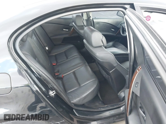 2007 BMW 5 Series 530i with VIN WBANE73527CM57227, listed as a IAAI auction lot 41724097 with 181,689 mi miles. Bid and sale history available at carsss.com. Image 8.