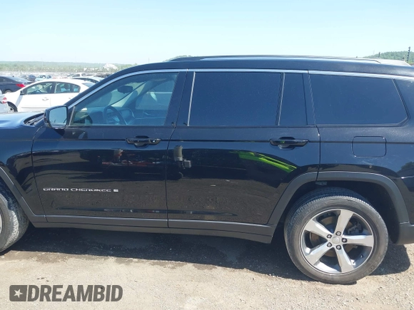 2021 Jeep Grand Cherokee Limited with VIN 1C4RJKBG1M8105003, listed as a IAAI auction lot 42227038 with 77,299 mi miles and . Bid and sale history available at DreamBid. Image 14.