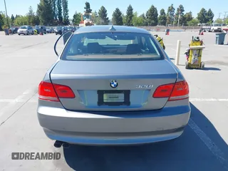2008 BMW 3 Series 328i с VIN WBAWV135X8P120512, выставлен на аукционе IAAI как лот 42239103 с пробегом 45 613 миль миль и . История ставок и продаж доступна на DreamBid. Изображение 16.