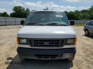 2004 Ford Econoline Passenger XL with VIN 1FBSS31L84HA53604, listed as a Copart auction lot 54428125 with 165,114 mi miles and Clean title. Bid and sale history available at DreamBid. Image 5.