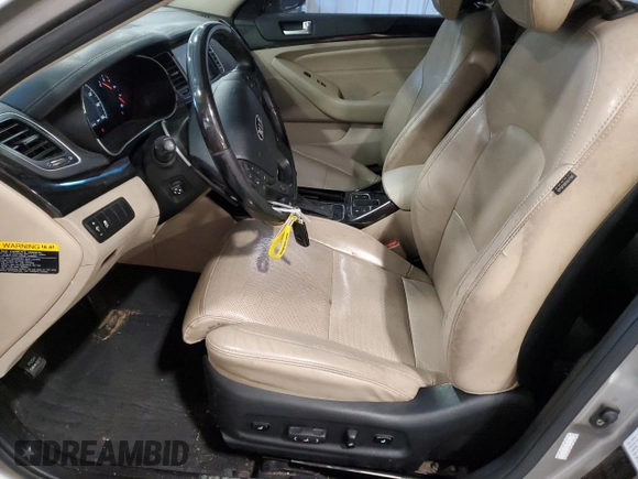2014 Kia Cadenza Premium with VIN KNALN4D75E5138704, listed as a Copart auction lot 49497395 with 146,812 mi miles and Clean Title. Bid and sale history available at carsss.com. Image 7.