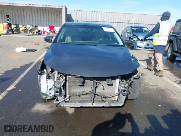 2017 Toyota Avalon XLE z VIN 4T1BK1EB5HU262650, wystawiony jako IAAI lot #42004158 z przebiegiem 81 018 mil mil oraz . Historia ofert i sprzedaży dostępna na DreamBid. Obrazek 13.