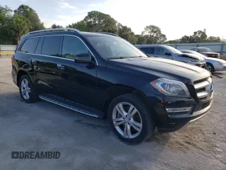 2015 Mercedes-Benz GL-Class GL 350 BlueTEC with VIN 4JGDF2EE5FA555654, listed as a Copart auction lot 42988093 with 140,110 mi miles. Bid and sale history available at carsss.com. Image 4.
