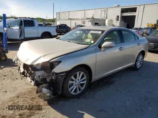 2012 Lexus ES 330 z VIN JTHBK1EG9C2481629, wystawiony jako Copart lot #57839495 z przebiegiem 60 339 mil mil oraz Czysty tytuł • Clean title. Historia ofert i sprzedaży dostępna na DreamBid. Obrazek 1.