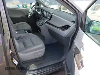 2017 Toyota Sienna XLE Auto Access Seat with VIN 5TDYZ3DC4HS835283, listed as a IAAI auction lot 41453798 with 78,510 mi miles and . Bid and sale history available at DreamBid. Image 5.
