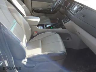 2016 Kia Sedona EX with VIN KNDMC5C10G6137795, listed as a IAAI auction lot 41015257 with 114,347 mi miles. Bid and sale history available at carsss.com. Image 5.