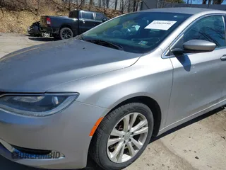 2015 Chrysler 200 Limited with VIN 1C3CCCAB7FN728548, listed as a IAAI auction lot 42069446 with 154,802 mi miles. Bid and sale history available at carsss.com. Image 13.