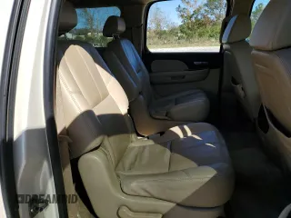 2008 Chevrolet Suburban Commercial with VIN 1GNFC16018R209521, listed as a Copart auction lot 76571044 with 251,229 mi miles and Salvage Title. Bid and sale history available at carsss.com. Image 11.