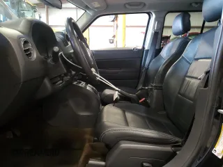 2016 Jeep Patriot Latitude with VIN 1C4NJRFB3GD719472, listed as a Copart auction lot 63571245 with 175,900 mi miles and Salvage title. Bid and sale history available at DreamBid. Image 7.
