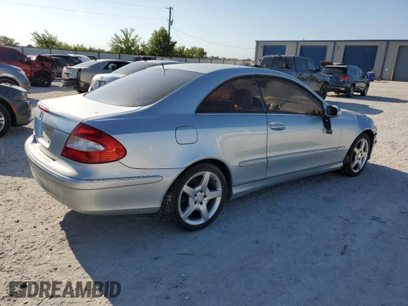 2006 Mercedes-Benz CLK-Class 3.5L with VIN WDBTJ56J96F175262, listed as a Copart auction lot 64404074 with 211,235 mi miles and Clean Title. Bid and sale history available at carsss.com. Image 3.