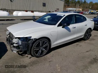 2019 Volvo S60 R-Design with VIN 7JRBR0FM8KG018556, listed as a Copart auction lot 44666323 with 30,976 mi miles. Bid and sale history available at carsss.com. Image 1.