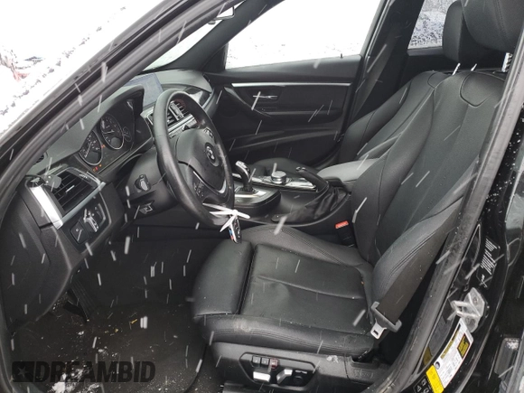 2018 BMW 3 Series 330i xDrive с VIN WBA8D9G59JNU67285, выставлен на аукционе Copart как лот 88704785 с пробегом 65 853 миль миль и Списание • Salvage title. История ставок и продаж доступна на DreamBid. Изображение 7.