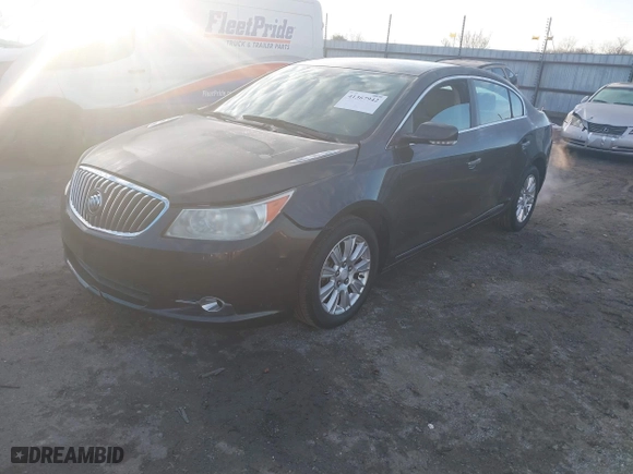 2013 Buick LaCrosse Leather with VIN 1G4GC5ER7DF152107, listed as a IAAI auction lot 41367942 with 181,671 mi miles. Bid and sale history available at carsss.com. Image 20.