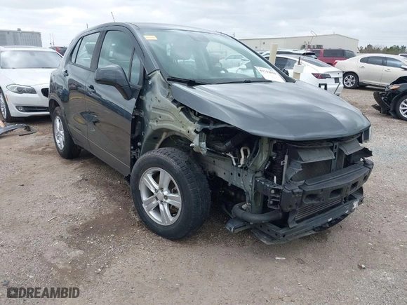 2020 Chevrolet Trax LS with VIN 3GNCJKSB7LL171718, listed as a IAAI auction lot 41742694 with 99,398 mi miles. Bid and sale history available at carsss.com. Image 1.