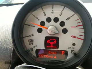 2011 MINI Countryman S z VIN WMWZC3C58BWL78359, wystawiony jako IAAI lot #41867314 z przebiegiem 122 196 mil mil oraz . Historia ofert i sprzedaży dostępna na DreamBid. Obrazek 7.