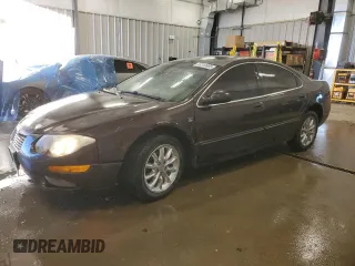 2004 Chrysler 300M with VIN 2C3HE66G44H581147, listed as a Copart auction lot 43310885 with 176,086 mi miles and Clean Title. Bid and sale history available at carsss.com. Image 1.