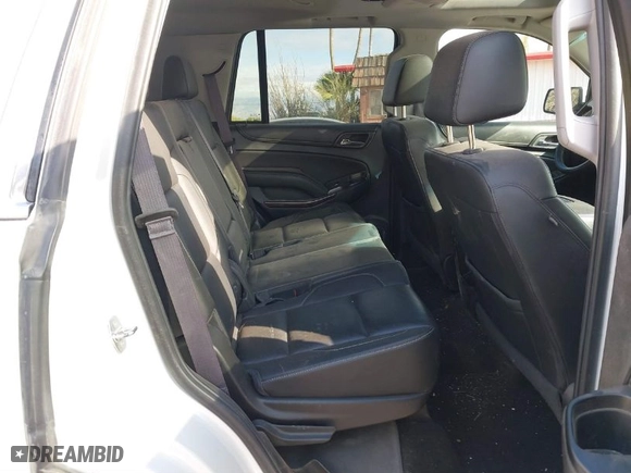 2017 GMC Yukon SLT with VIN 1GKS2BKC7HR376552, listed as a IAAI auction lot 41450226 with 124,590 mi miles. Bid and sale history available at carsss.com. Image 8.