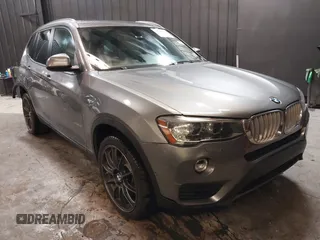 2017 BMW X3 xDrive28i z VIN 5UXWX9C39H0T20427, wystawiony jako IAAI lot #42210419 z przebiegiem 65 970 mil mil oraz . Historia ofert i sprzedaży dostępna na DreamBid. Obrazek 1.