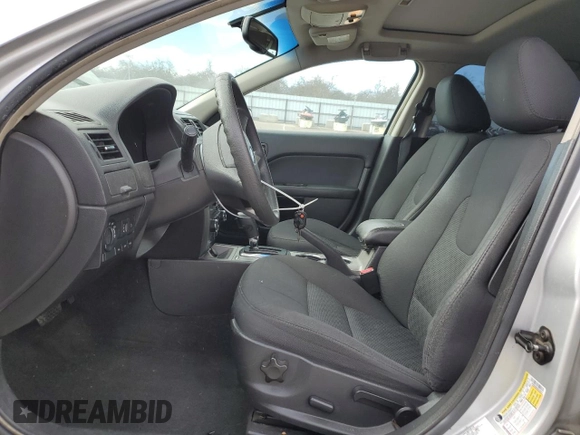 2010 Ford Fusion SE with VIN 3FAHP0HAXAR184611, listed as a Copart auction lot 44443115 with 129,111 mi miles and Clean Title. Bid and sale history available at DreamBid. Image 7.