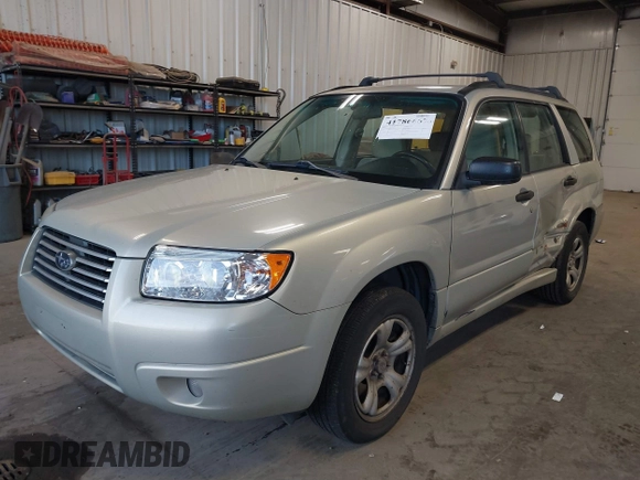 2006 Subaru Forester 2.5 X with VIN JF1SG63686H752925, listed as a IAAI auction lot 41786667 with 233,115 mi miles. Bid and sale history available at carsss.com. Image 2.