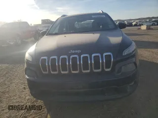 2014 Jeep Cherokee Latitude with VIN 1C4PJMCSXEW260457, listed as a Copart auction lot 76585553 with 84,957 mi miles and Salvage Title. Bid and sale history available at carsss.com. Image 5.