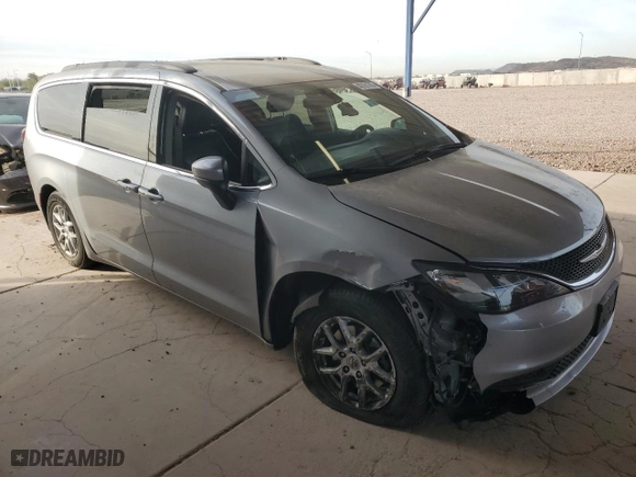 2021 Chrysler Voyager LXI with VIN 2C4RC1DG9MR525940, listed as a Copart auction lot 42161705 with 90,022 mi miles and Salvage Title. Bid and sale history available at carsss.com. Image 4.