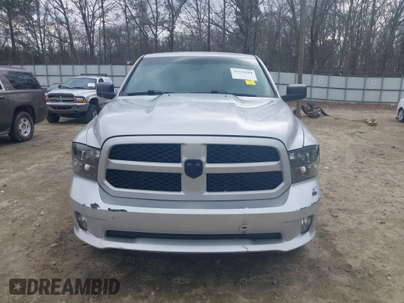 2018 Ram 1500 Tradesman z VIN 1C6RR7FT7JS204931, wystawiony jako IAAI lot #41520204 z przebiegiem 157 398 mil mil oraz . Historia ofert i sprzedaży dostępna na DreamBid. Obrazek 12.