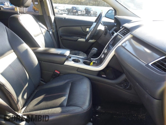 2013 Ford Edge SEL with VIN 2FMDK4JC7DBE00441, listed as a IAAI auction lot 41661591 with 131,411 mi miles. Bid and sale history available at carsss.com. Image 5.