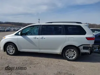 2017 Toyota Sienna XLE Auto Access Seat with VIN 5TDYZ3DC5HS855137, listed as a IAAI auction lot 41657651 with 97,850 mi miles. Bid and sale history available at carsss.com. Image 14.