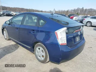 2010 Toyota Prius II with VIN JTDKN3DU0A5228383, listed as a IAAI auction lot 41759951 with 166,732 mi miles. Bid and sale history available at carsss.com. Image 3.