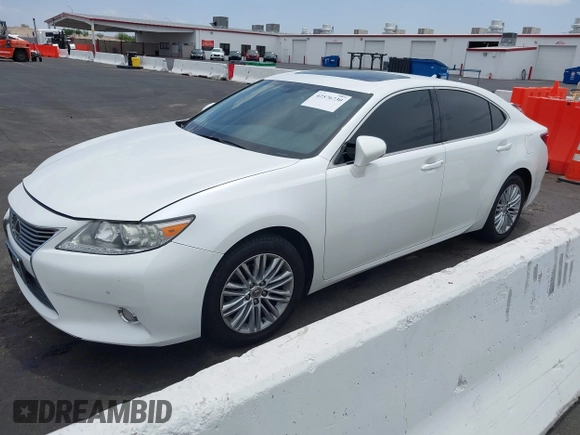 2014 Lexus ES 330 z VIN JTHBK1GG7E2101851, wystawiony jako IAAI lot #42576730 z przebiegiem 175 517 mil mil oraz . Historia ofert i sprzedaży dostępna na DreamBid. Obrazek 17.