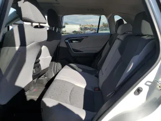 2019 Toyota RAV4 XLE with VIN 2T3W1RFV8KC028630, listed as a Copart auction lot 49307165 with 32,043 mi miles and Salvage Title. Bid and sale history available at DreamBid. Image 11.