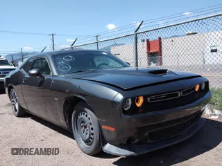2019 Dodge Challenger R/T z VIN 2C3CDZBT8KH524707, wystawiony jako Copart lot #59381215 z przebiegiem 20 771 mil mil oraz Szkoda całkowita • Salvage title. Historia ofert i sprzedaży dostępna na DreamBid. Obrazek 1.