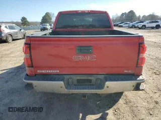 2015 GMC Sierra 1500 SLE z VIN 3GTU2UEC8FG142879, wystawiony jako Copart lot #46478585 z przebiegiem 183 794 mil mil oraz Czysty tytuł • Clean title. Historia ofert i sprzedaży dostępna na DreamBid. Obrazek 6.