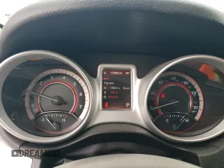 2014 Dodge Journey R/T z VIN 3C4PDCEG4ET308051, wystawiony jako Copart lot #54906995 z przebiegiem 173 960 mil mil oraz Szkoda całkowita • Salvage title. Historia ofert i sprzedaży dostępna na DreamBid. Obrazek 9.