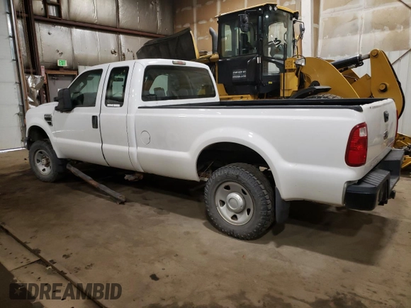 2010 Ford F-250 XL z VIN 1FTSX2B59AEA18879, wystawiony jako Copart lot #55855695 z przebiegiem 139 494 mil mil oraz Tytuł czysty. Historia ofert i sprzedaży dostępna na DreamBid. Obrazek 2.
