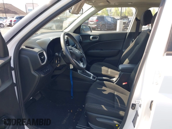 2022 Hyundai Venue Limited with VIN KMHRC8A3XNU185711, listed as a IAAI auction lot 42195088 with 31,957 mi miles and . Bid and sale history available at DreamBid. Image 5.